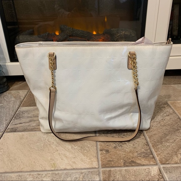 Michael Kors Handbags - Michael Kors just in time for spring purse